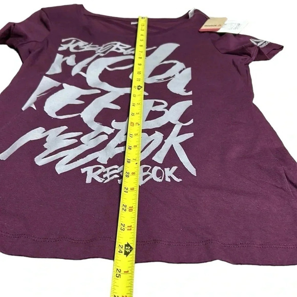 Vintage NWT Reebok shirt ,women S , graphic T shirt ,logo,purple,gym,relax - Picture 6 of 10